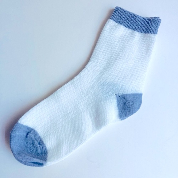 🍒 5/$25 🍒 Striped Crew Socks  Lavender & White | A4 - Picture 1 of 2